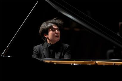 Cho zeigt, dass Chopin viel mehr zu bieten hat als nur virtuoses Getöse
