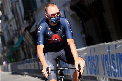 Chris Froome aus Großbritannien vor dem Start der 3. Etappe von Tirreno-Adriatico 
