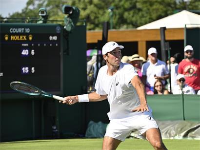 Chris Rodesch verliert Tennismatch mit 2:6, 4:6 in spannendem Einzelspiel