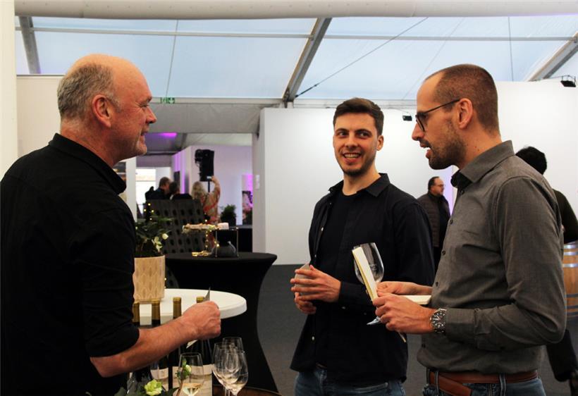 Chris Schleimer und Cédric Feyereisen holen sich professionellen Rat bei Paul Legill aus Schengen
