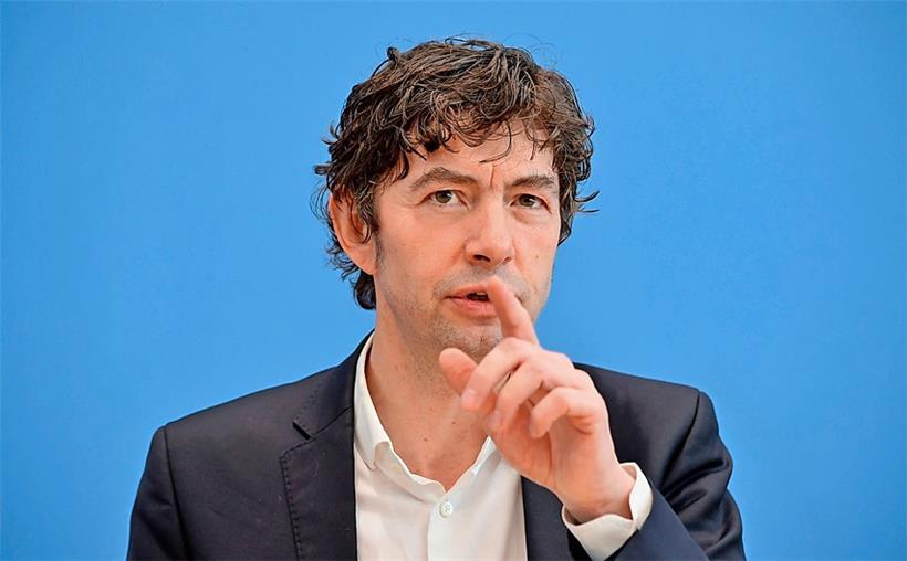 Christian Drosten, Direktor des Instituts für Virologie an der Charité in Berlin, berät die deutsche Regierung
