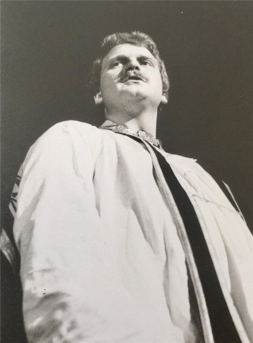 Christian Kmiotek im Stück „Preise sin do!“. Viele der Schauspieler, die 1980 mi...