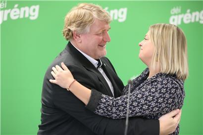 Christian Kmiotek und Djuna Bernard teilen sich seit 2019 den Vorsitz der Luxemburger Grünen
