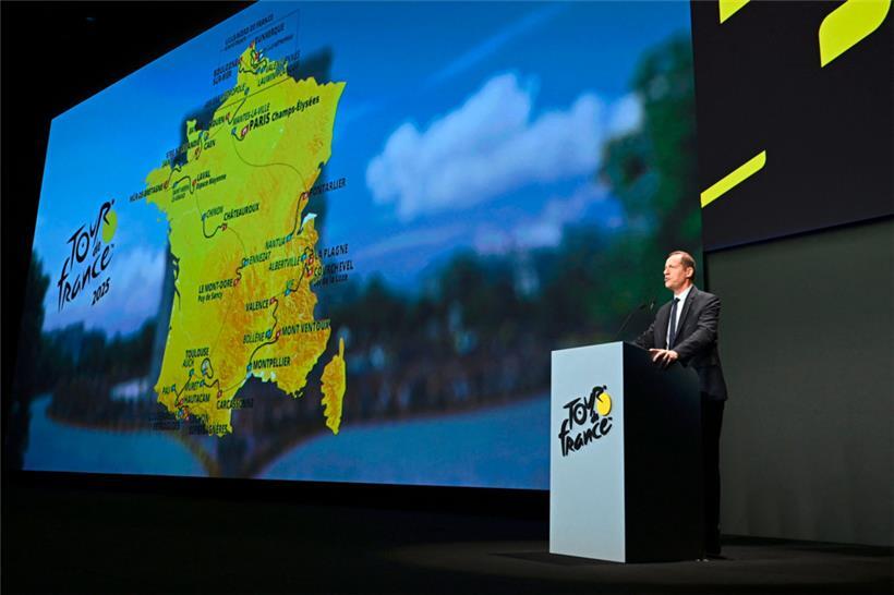 Christian Prudhomme hat am Dienstag eine Tour, die zu hundert Prozent in Frankreich stattfindet, für 2025 vorgestellt
