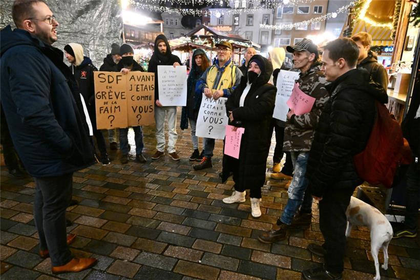 Christian Weis am Dienstag bei einer Demonstration von Obdachlosen vor dem Escher Rathaus
