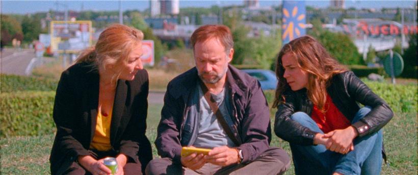 Christine (Corinne Masiero), Benoît (Denis Podalydès) et Marie (Blanche Gardin) luttent contre la virtualisation et la déshumanisation du monde
