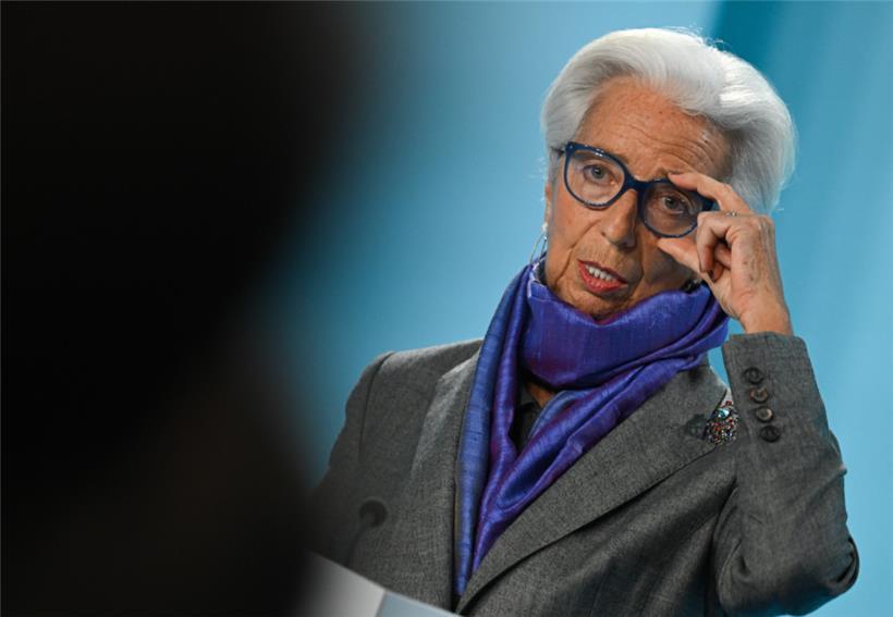 Christine Lagarde, Präsidentin der Europäischen Zentralbank, während der Pressekonferenz in der EZB-Zentrale
