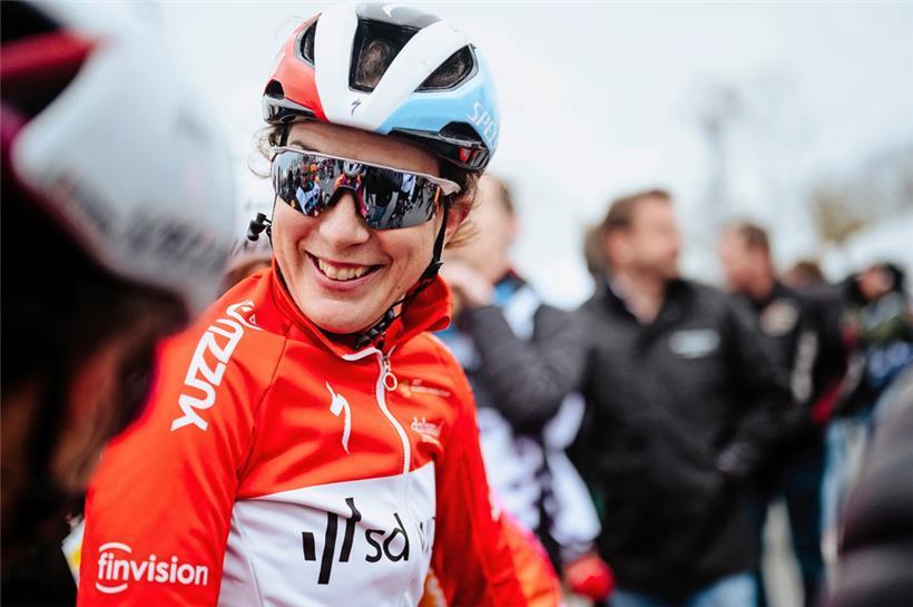 Christine Majerus durfte am Sonntag den Sieg ihrer Teamkollegin Lotte Kopecky bei der Flandern-Rundfahrt bejubeln
