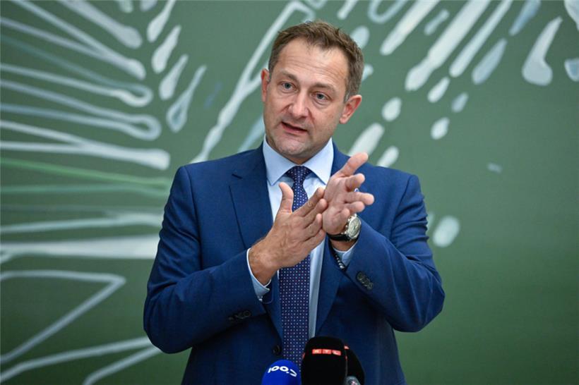 Christophe Hansen erklärt nach dem Arbeitsbesuch in der Chamber, wo der Hase hinläuft
