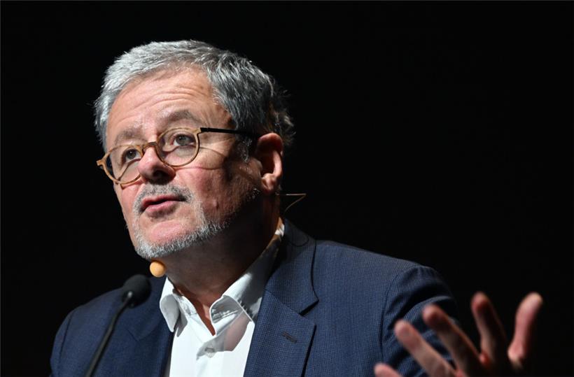 Christopher Clark bei seinem Vortrag in der Abtei Neumünster
