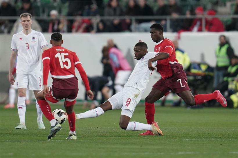 Christopher Martins wehrte sich gegen die Niederlage, bekam aber nur wenig Unterstützung
