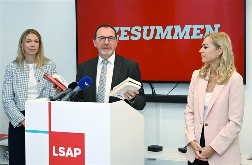 Claire Delcourt, Georges Engel und Taina Bofferding haben in den vergangenen Monaten eigenen Angaben zufolge mindestens vier Bücher zum Thema Armutsbekämpfung gelesen
