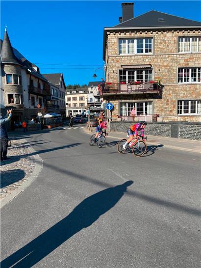 Claire Faber (vorne) war bei Liège-Bastogne-Liège teil der Ausreißergruppe
