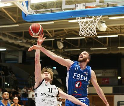 Clancy Rugg (in Blau) und Esch wollen es besser machen als noch vor zwei Jahren und sich den zweiten Finaleinzug der Vereinsgeschichte sichern
