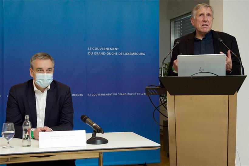 Claude Meisch und François Bausch am Dienstagmorgen. Das Projekt zur Mobilitätserziehung ist eine Zusammenarbeit zwischen dem Bildungs- und dem Transportministerium.
