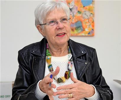 Claudine Speltz (75) ist seit langem in der Frauenbewegung aktiv. Bis heute vertritt sie Luxemburg bei den „Femmes Leaders Mondiales“. 
