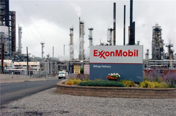 Club der Umweltverschmutzer: ExxonMobil-Raffinerie in Billings im US-Bundesstaat Montana 2016. Der Konzern musste zwölf Millionen US-Dollar Strafe bezahlen.
