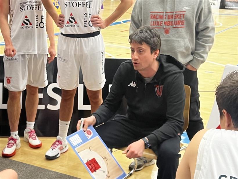 Coach Adam Radomirovic hat beim Racing Luxemburg ein vielfältiges Aufgabengebiet

