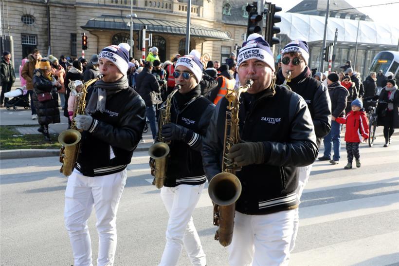 Coole Bläser am Hauptbahnhof