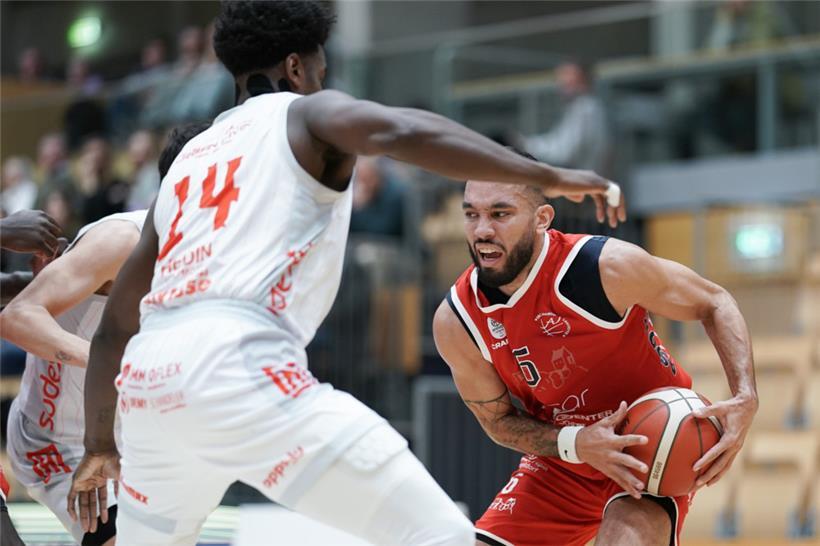 DJ Wilson und die Arantia entschieden die Generalprobe vor dem Pokalhalbfinale für sich
