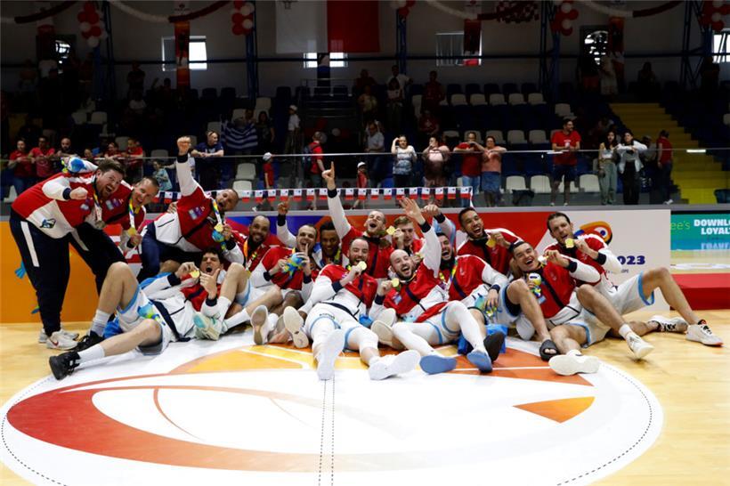 Da ist es: Das erste Gold in der JPEE-Gesichte für die Basketball-Herren