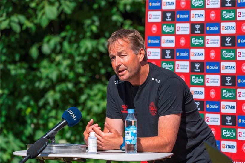 Dänemarks Coach Kasper Hjulmand will sich nicht mit der 1992er-Generation vergleichen lassen
