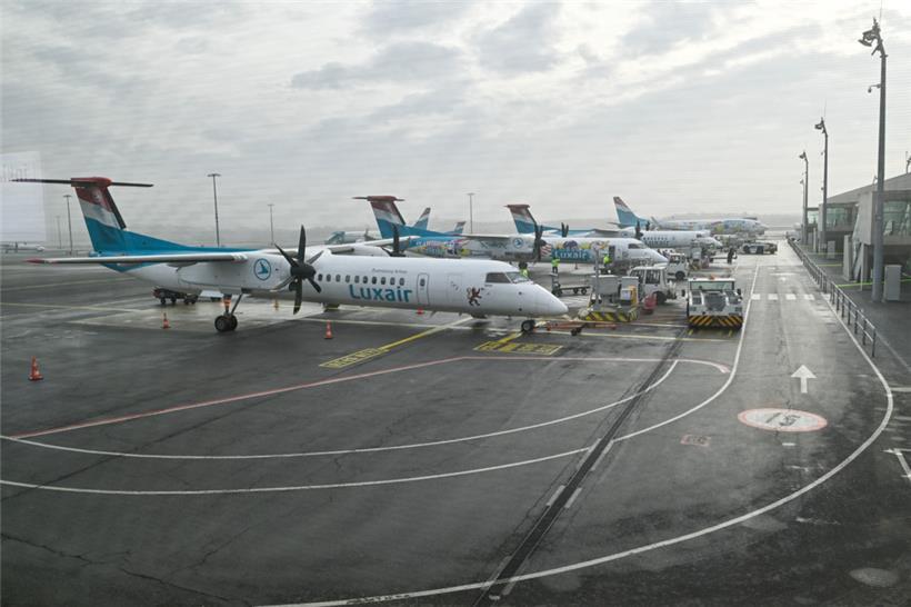 Damit die Flugzeuge auch alle abheben können, braucht es jede Menge Kerosin 
