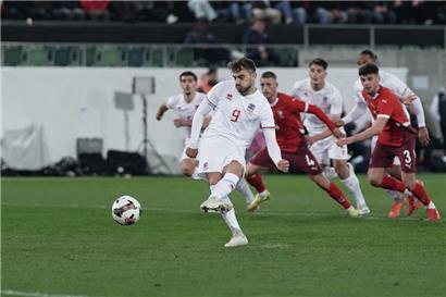 Danel Sinani hat sich seinen Stammplatz bei St. Pauli erkämpft
