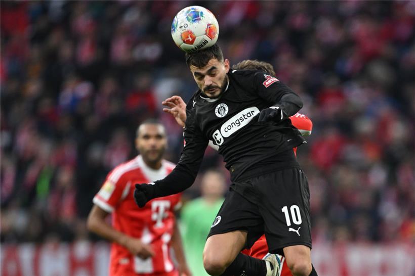 Danel Sinani und St. Pauli haben es noch nicht aus der Negativspirale herausgeschafft
