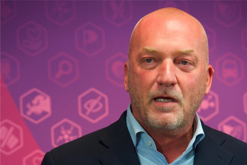 Daniel Frères: „Ich habe mir nichts zuschulden kommen lassen.“ In zweiter Instanz ist er nun wegen Vertrauensbruch zu einer Geldstrafe verurteilt worden. Das ist nicht nichts. Piratenoberen wollen jetzt mal das Urteil lesen.
