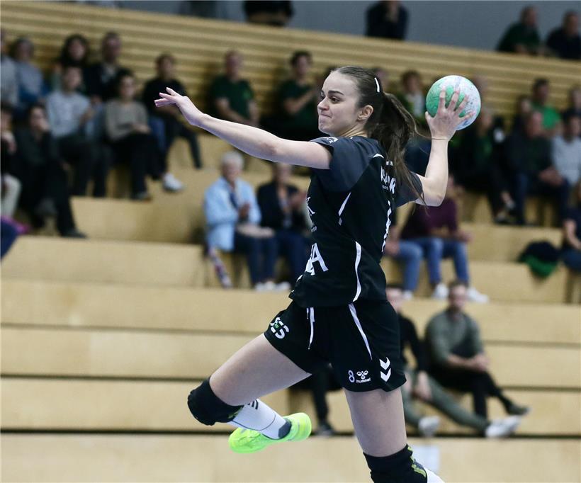 Daria Milek jubelt mit Käerjeng nach Sieg gegen Düdelingen am Samstag im Fußballspiel