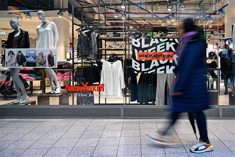 Übersicht von Produktangeboten in der Großregion mit Verfügbarkeit in vier Ländern und zwei Geschäftsketten