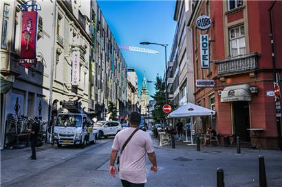 Das Bahnhofsviertel lebt, hier die rue Joseph Junck
