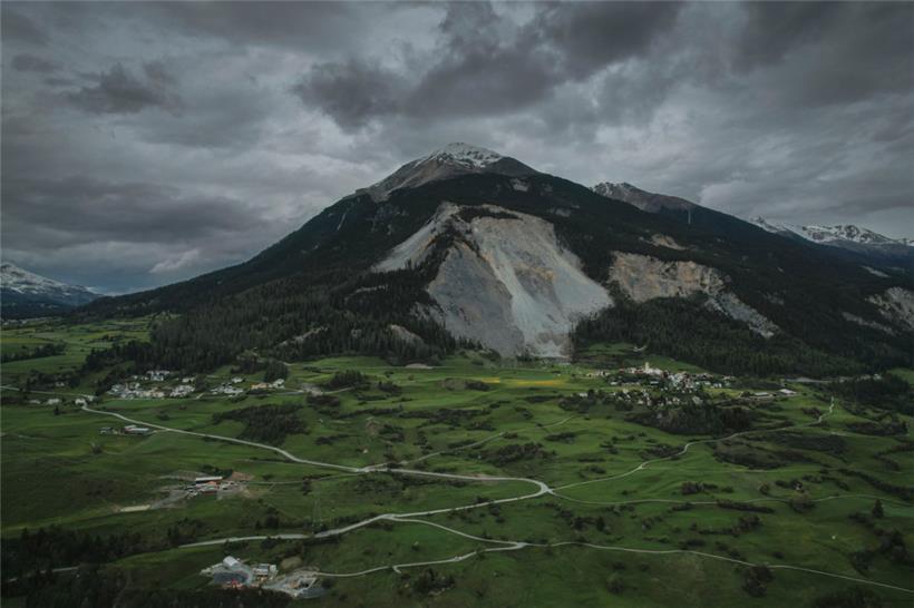 Das Bergdorf Brienz/Brinzauls musste wegen des drohenden Felssturzes evakuiert werden
