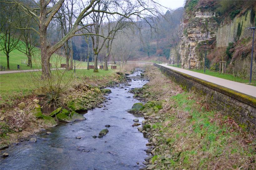 Das Betonbett der Petruss gehört schon in Teilen der Vergangenheit an