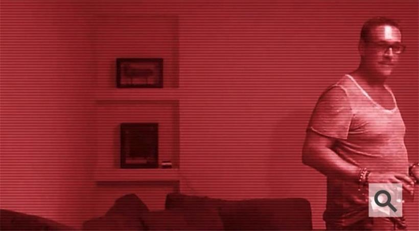 Das Bild zu Straches Untergang: Viele Zeitungen in Österreich entschieden sich heute, ein Fahndungsfoto der angeblichen „Oligarchen-Nichte“ zu veröffentlichen – vielmehr sollte aber dieses Foto in Erinnerung bleiben 
