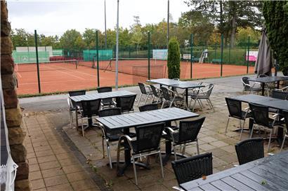 Das „Boho“ hat im ehemaligen italienischen Restaurant Belvedere direkt an den Tennisfeldern auf dem Gaalgebierg eröffnet
