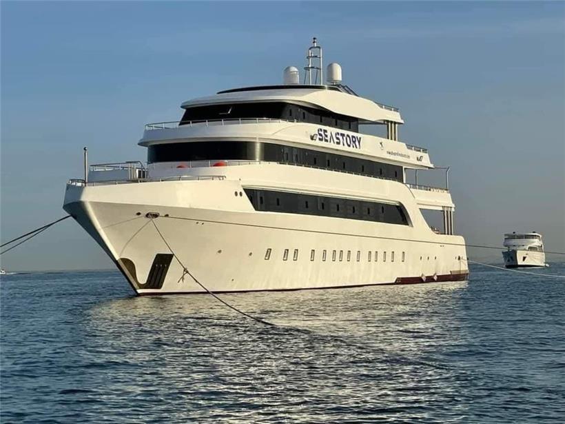 Das Boot mit dem Namen „Sea Story“ ist am 25. November 2024 in der Nähe von Marsa Alam im Roten Meer gesunken. Nach dem Fund von drei Leichen im Wasser werden 13 Menschen noch vermisst.
