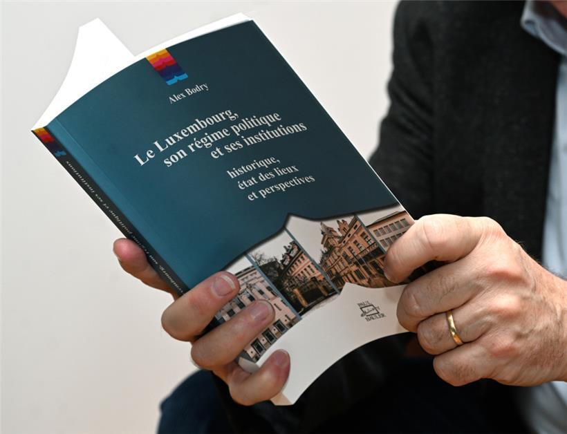 Das Buch von Alex Bodry – Pflichtlektüre für den politisch Interessierten
