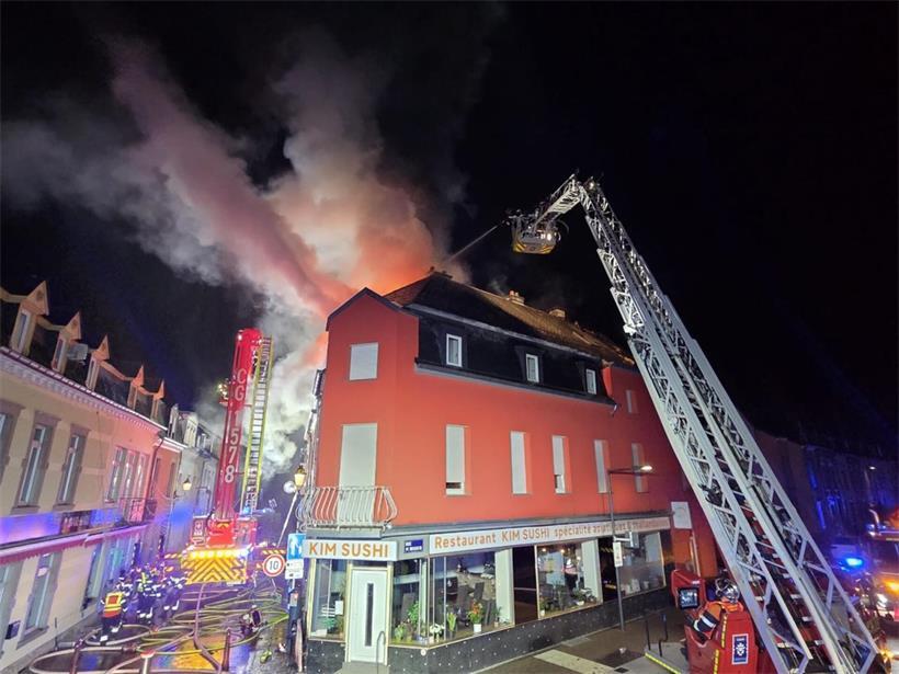 Das CGDIS wurde gegen 2.20 Uhr in der Nacht zu einem Brand in Ettelbrück gerufen
