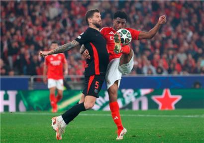 Das Champions-League-Abenteuer ist für Leandro Barreiro (in Rot) beendet
