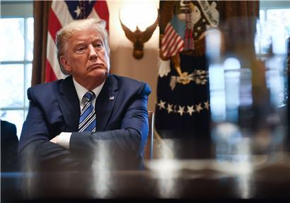 Das Einreiseverbot seien nötig, um „die Gesundheit und das Wohlergehen“ der US-Bürger zu schützen, sagte US-Präsident Donald Trump.
