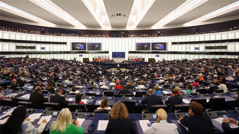 Das Europäische Parlament hat mit seinem AI Act einen Meilenstein in der Regulierung von KI geschaffen
