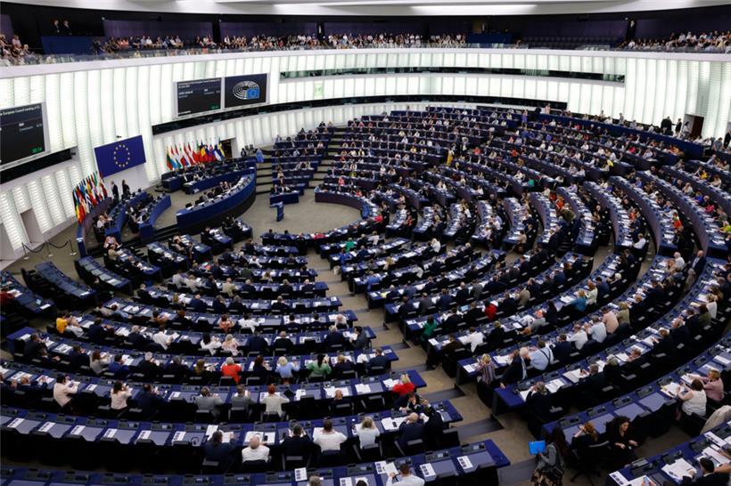 Das Europäische Parlament stimmte diese Woche zu, dass Investitionen in bestimmte Gas- und Atomkraftwerke als nachhaltig eingestuft werden können
