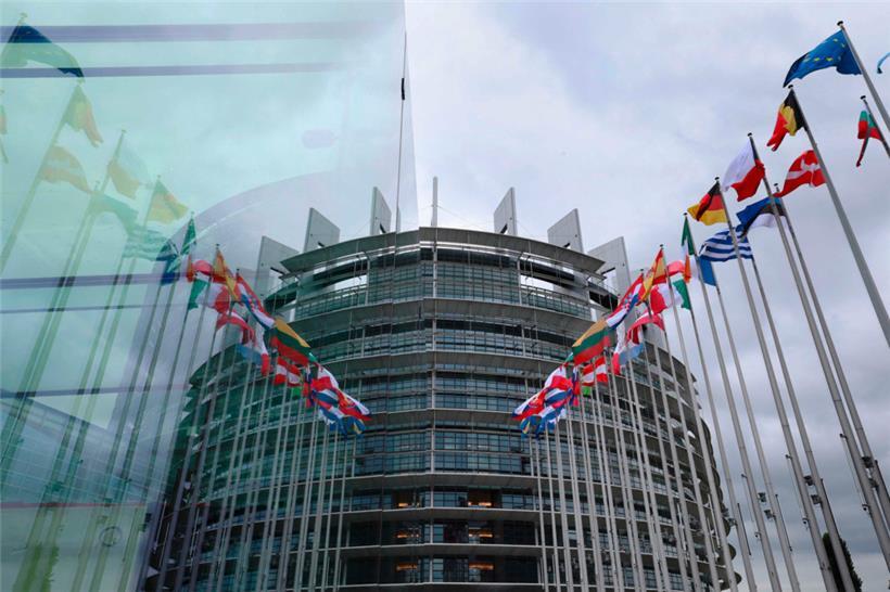 Das Europäische Parlament – werden hier bald auch die Flaggen der Ukraine und Moldau wehen?
