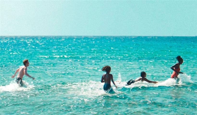 Das Familiendrama „Six jours, ce printemps-là“ von Joachim Lafosse spielt an der Côte d’Azur und erzählt von den zerbrechlichen Beziehungen innerhalb einer Familie
