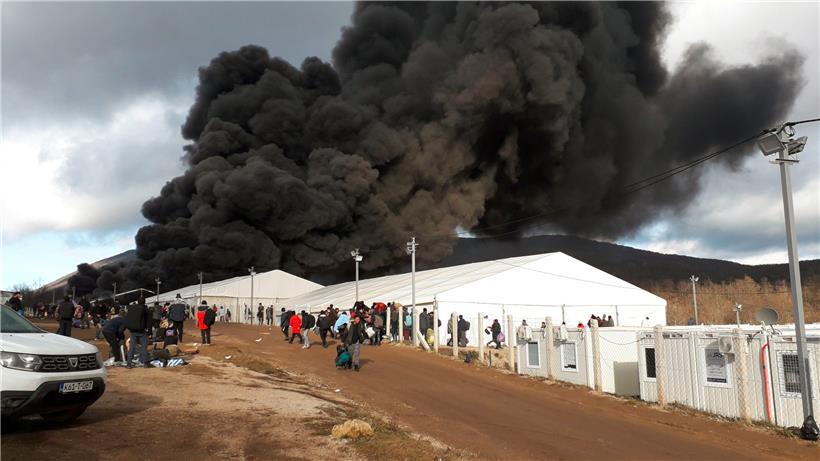 Das Feuer im Flüchtlingslager Lipa brach am vergangenen Mittwoch aus
