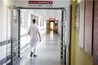 Das Gesundheitspersonal muss seit der Corona-Krise deutlich mehr Dokumentation der täglichen Arbeit betreiben
