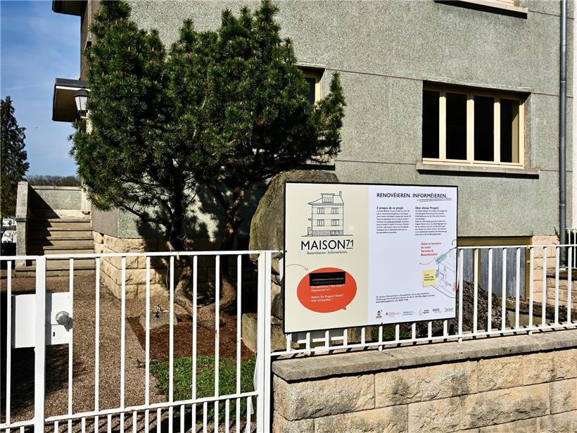 Modernes Einfamilienhaus als Beispiel für energieeffiziente Sanierung und nachhaltige Gebäudetechnik