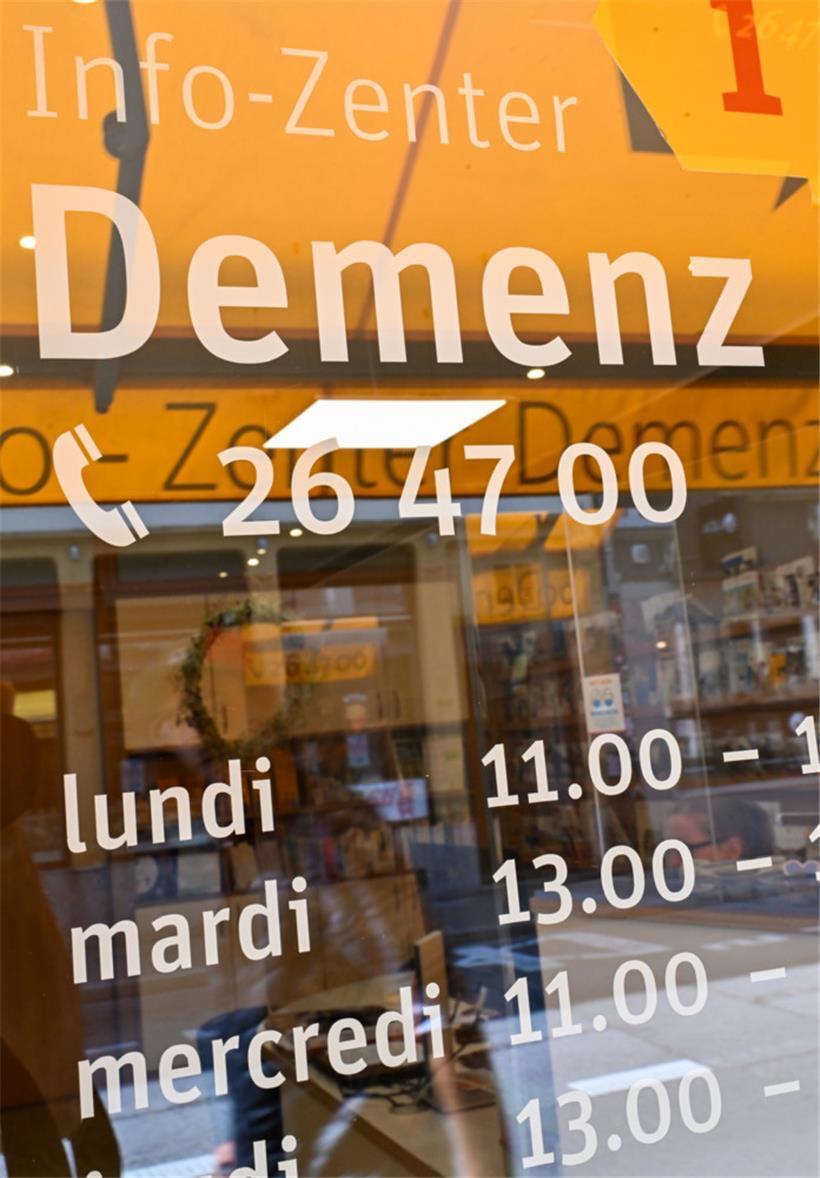 Das Info-Zenter Demenz in der rue des Bains 14: demenz.lu
